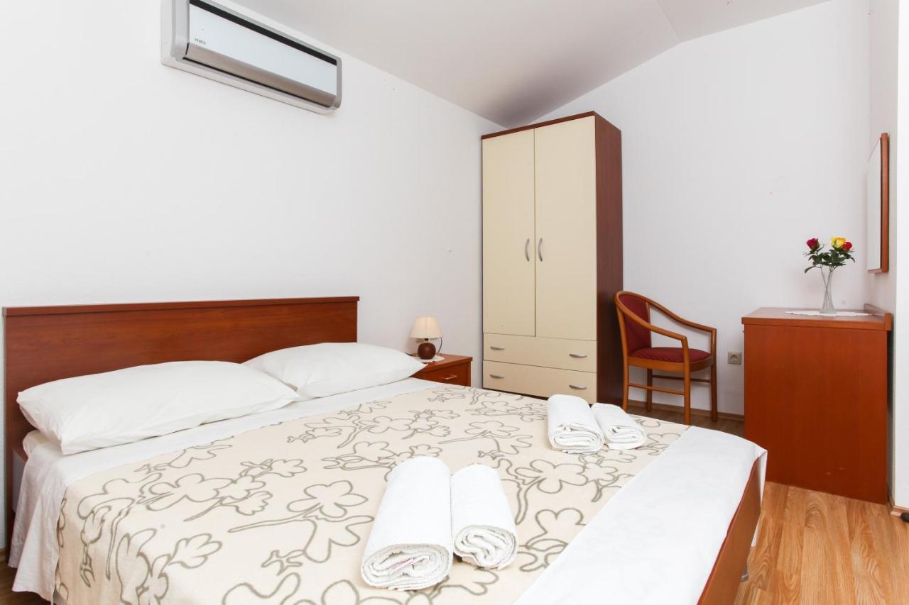 Apartments Ana 로푸드 외부 사진