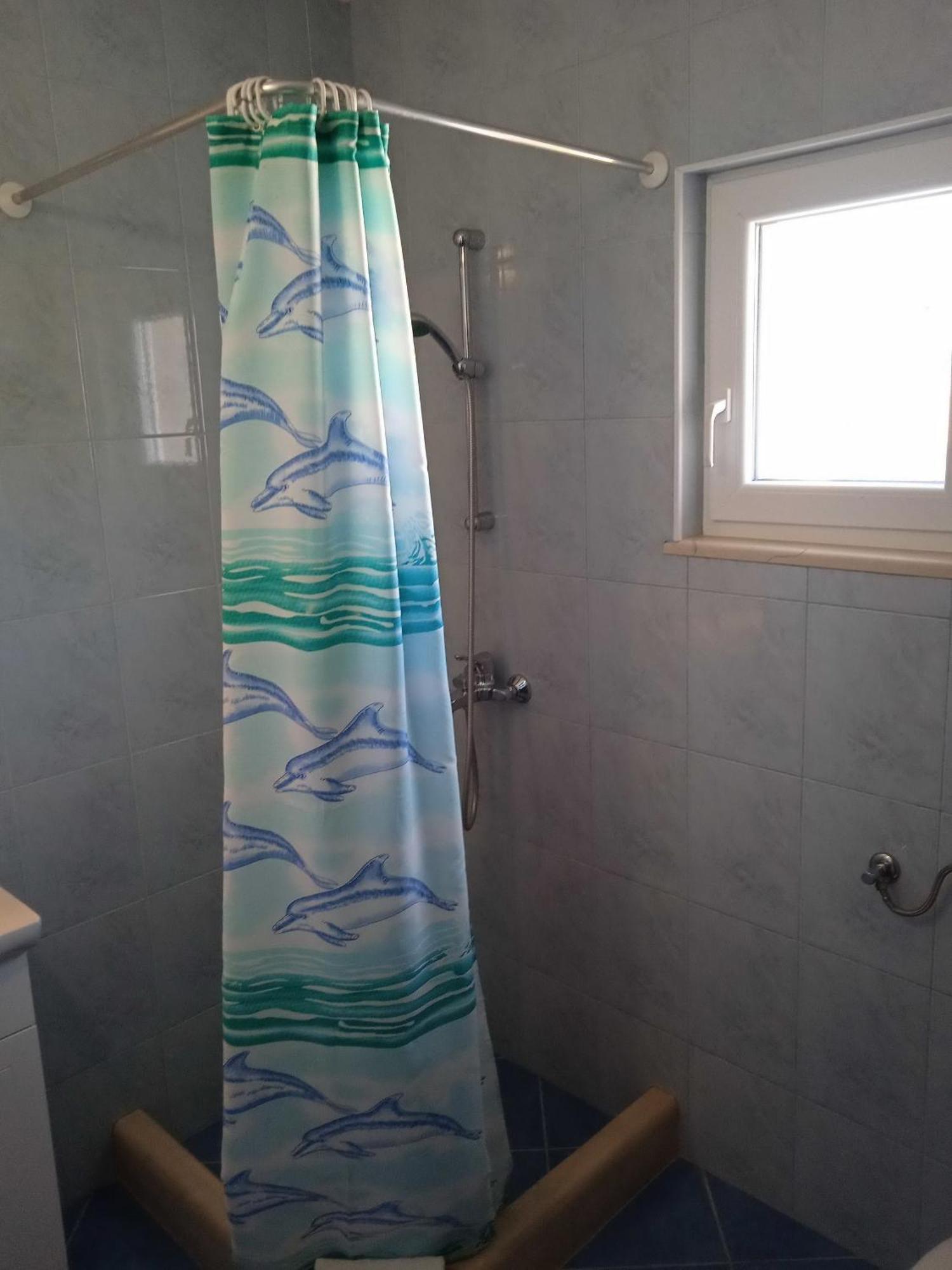 Apartments Ana 로푸드 객실 사진