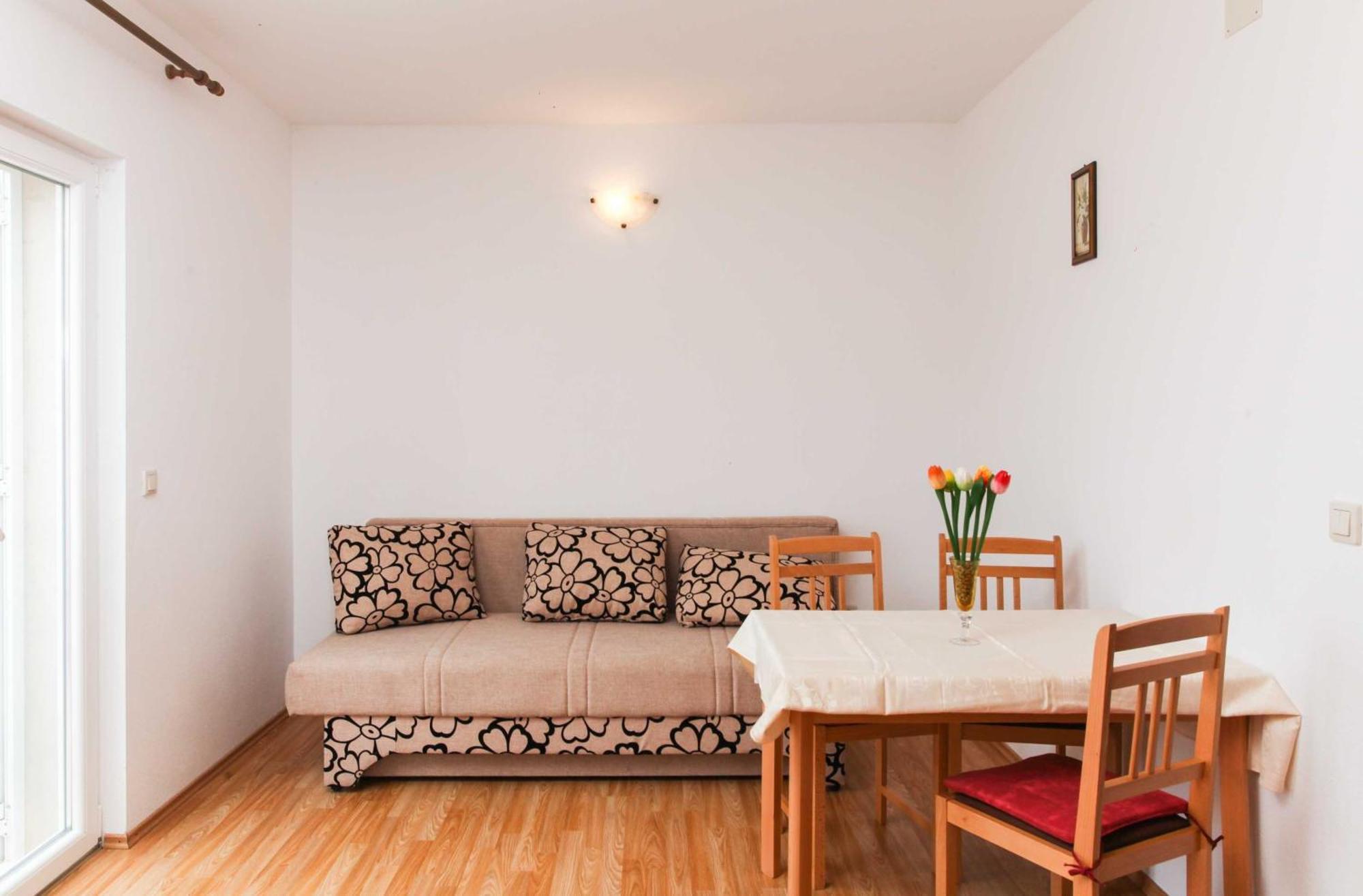 Apartments Ana 로푸드 객실 사진